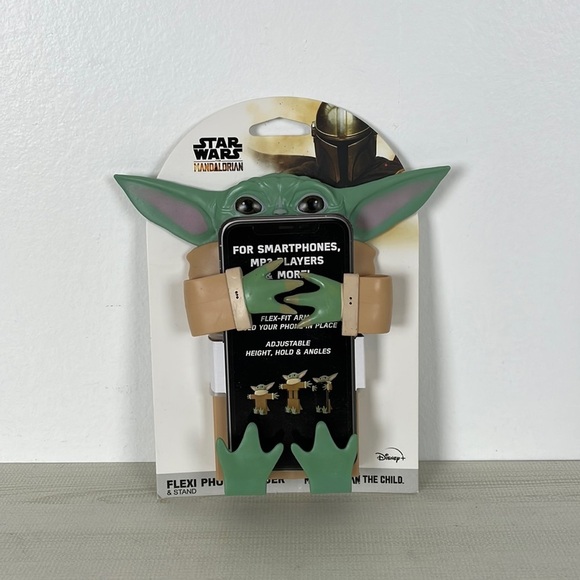 The Mandalorian flexi phone holder and stand for smartphone MP3 player - Picture 1 of 4